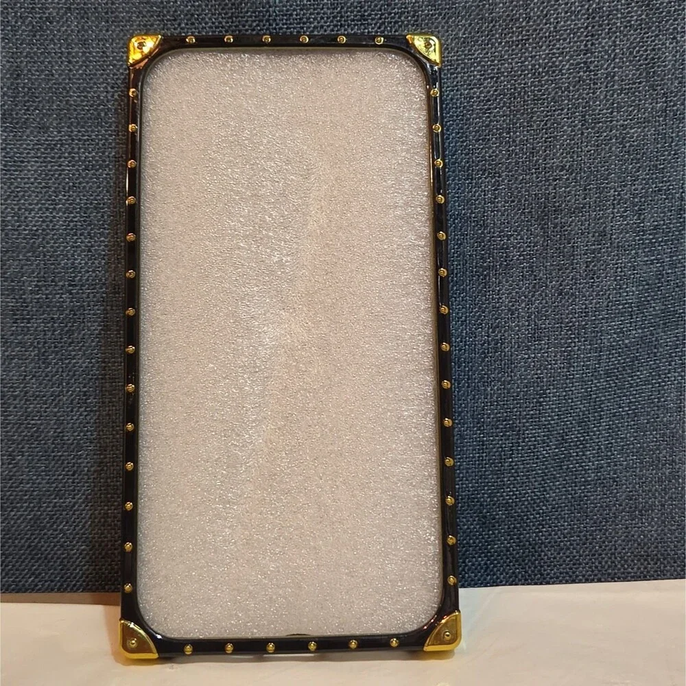Boutique Samsung Galaxy Queen Crown Gold Square Case Shockproof